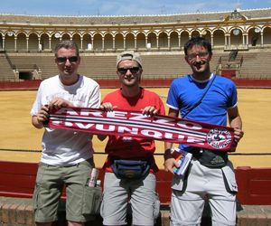 Alex, Walter e Massi nell'arena di Siviglia